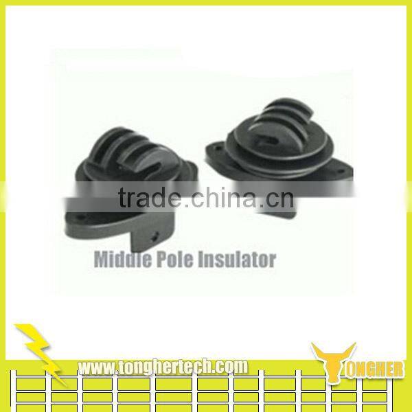 Black ABS end strain electric fence insulator for predators