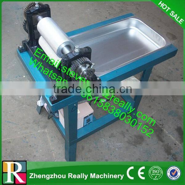High Quality beekeeping foundation roller /beeswax foundation comb mill
