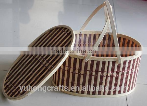 Bamboo basket with handle