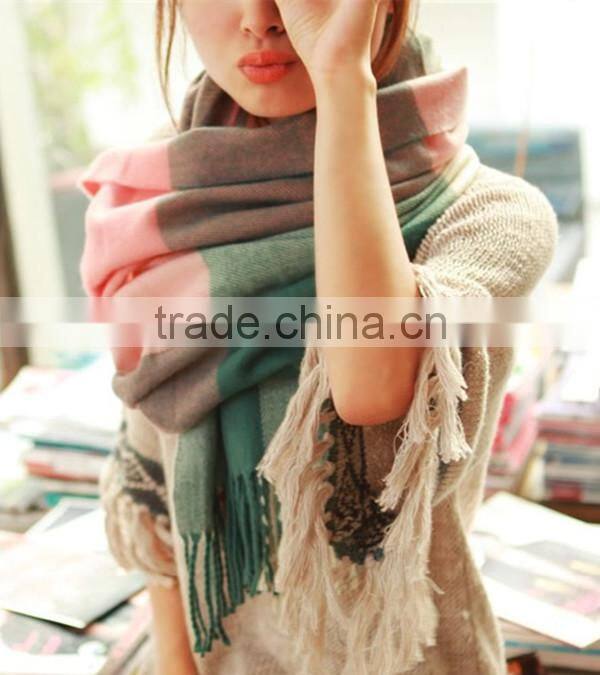 Hot sales different colors choice fashion design fake cashmere plaid pattern design scarf with tassel warm fashion scarf