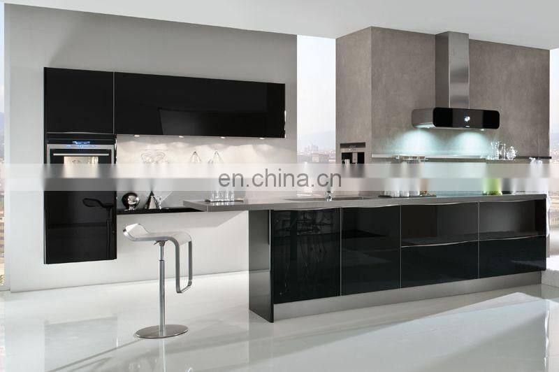 Modern Black High Gloss Lacquer Finish Handle less German kitchen