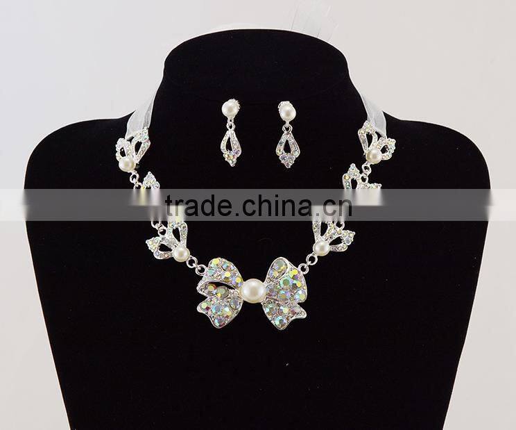 Fashion Style of Lace Pearl Jewelry Set for Wedding Popular Necklace