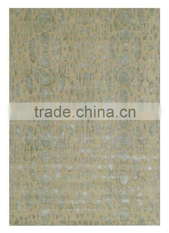 835 Beige fine quality made with wool & Silk