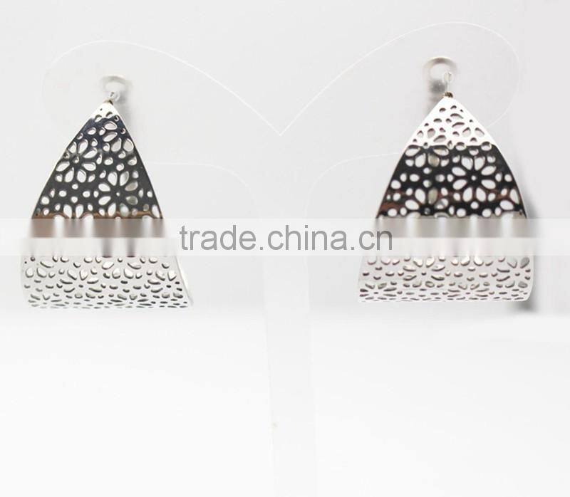 Women Simple Trendy Styles Stainless steel Hoop Fashion Earrings for Wedding Designs