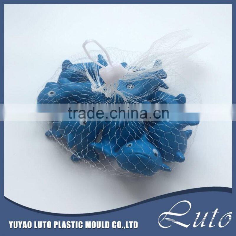 China supplier cute shaped vinyl floating dolphin bath toy