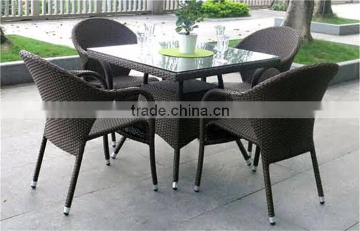 Wicker chairs and table dining set cube set hotel furniture