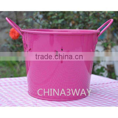 Decorative metal round enamel plate