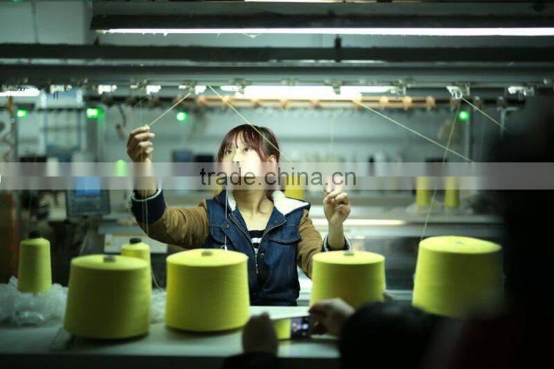 Ladies' sweater in sequins yarn