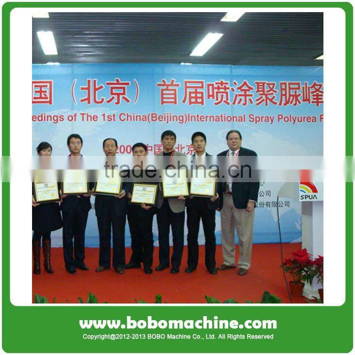 Polyurea spraying machine