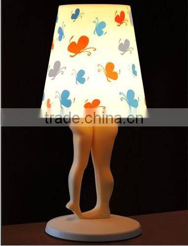 romantic creative kissing lovers design table lamp light