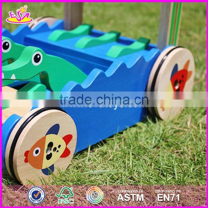 2017 New design cartoon crocodile wooden push along toys for toddlers W16E059