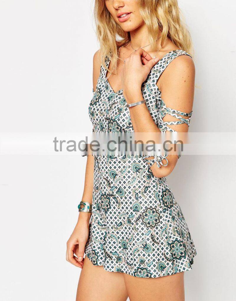 2015 fashionable hot sale OEM customized Romper in Folk Print with Lattice Tie Sleeves