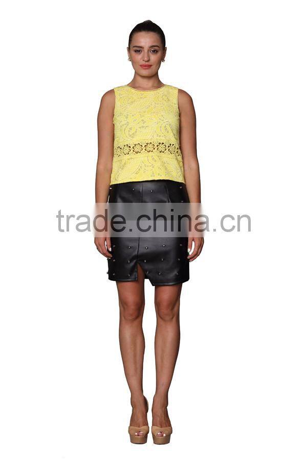 Women Yellow Sleevesless Round Neck Lace Tops