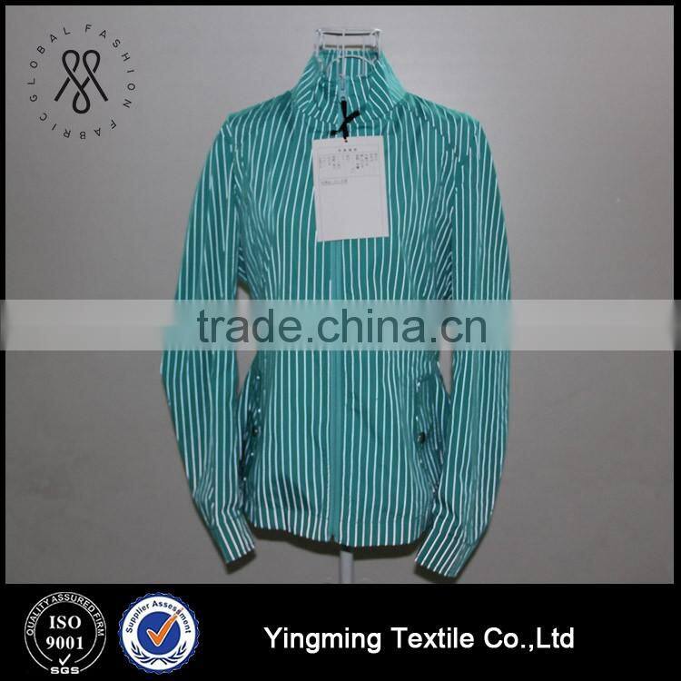 Wholesale women's fashion night run coat with reflective lines