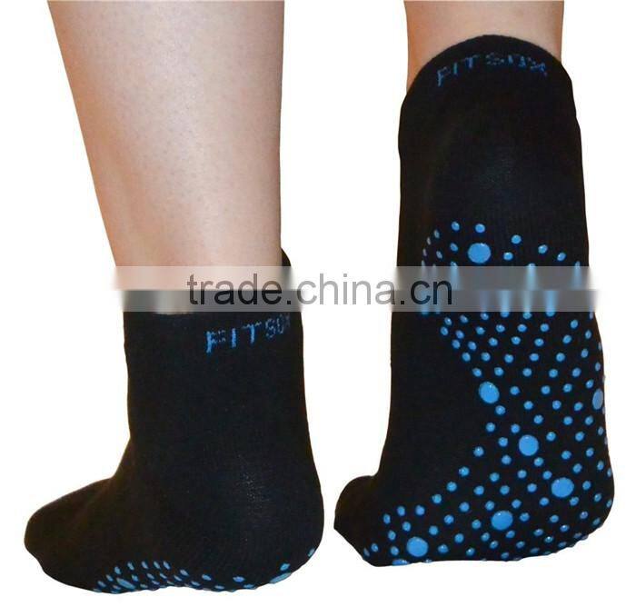 dots non-slip yoga grip ankle non slip socks for adults