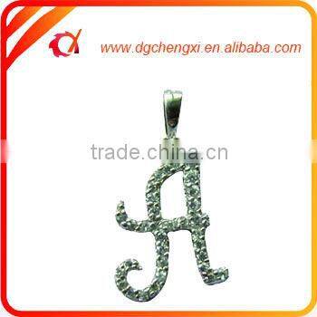 Hot Selling Bling Key-Shaped Crystal Pendant Necklace