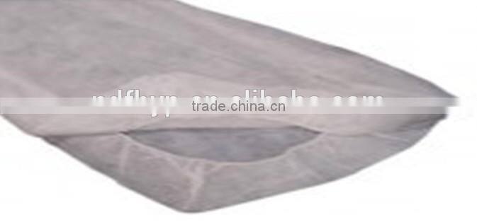 disposable non-woven bedsheet and pillow case