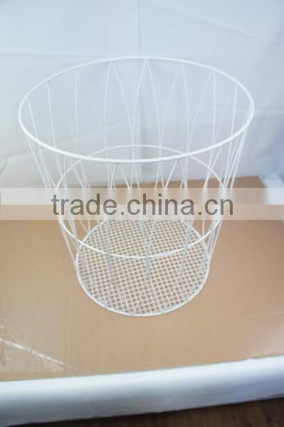 Round Wire Laundry Basket, Arc Pattern