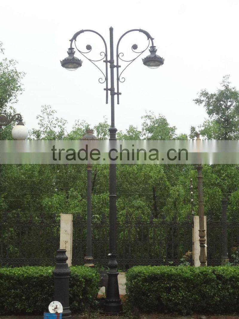 Saudi Arabia Iron Ornamental Light Pole