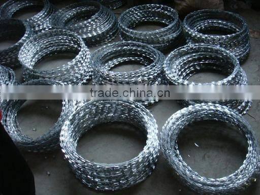 PVC coated barbed iron wire