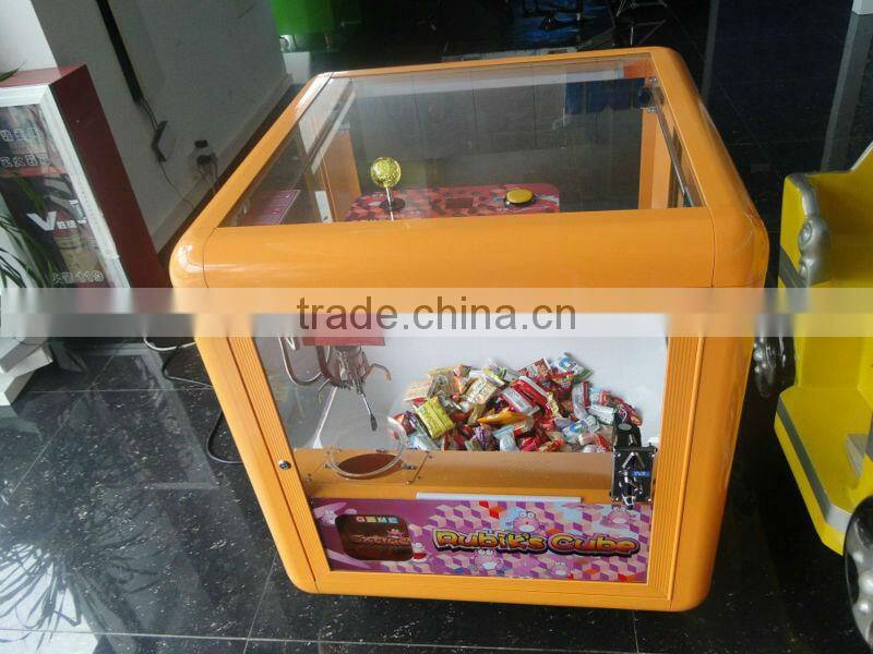 2014 New Style Coin Operated Candy Machine/Crane Machine/Claw Vending Game Machine