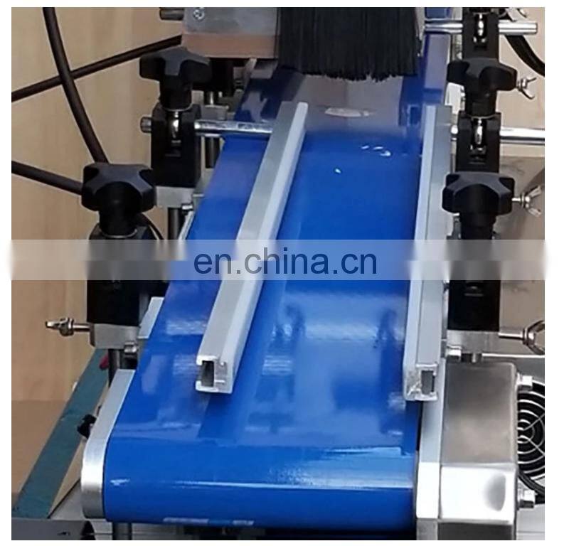 YTK-160 Automatic lighter table top surface flat bottle labeling machine