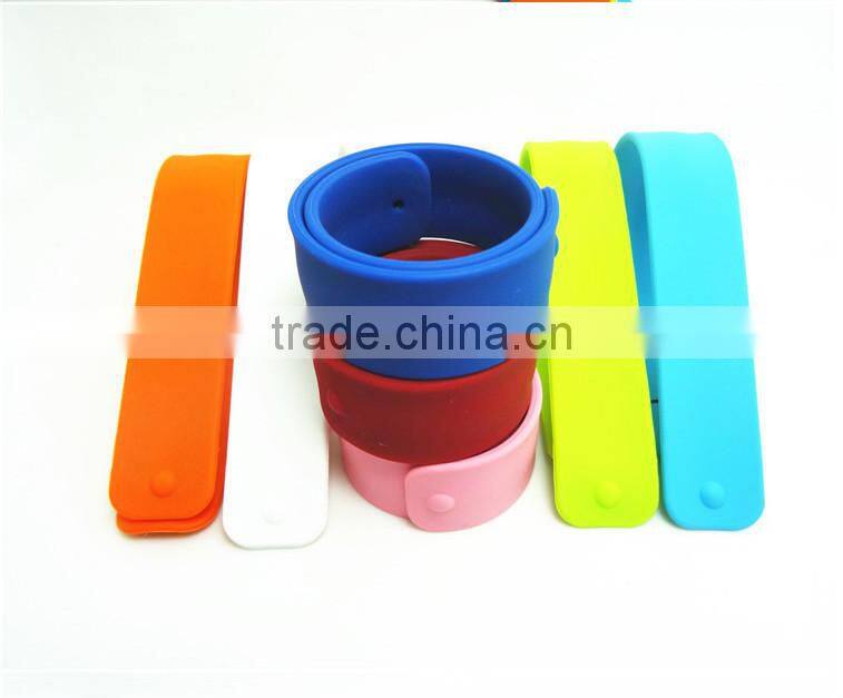 2015 Wholesale cheap silicone slap bracelet for kids gift