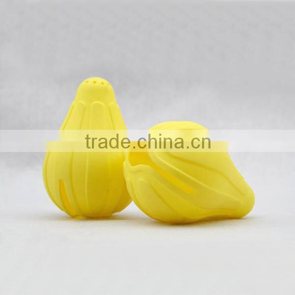 Eco-friendly Flexible Silicone Lemon Juicer With FDA LFGB Approvals