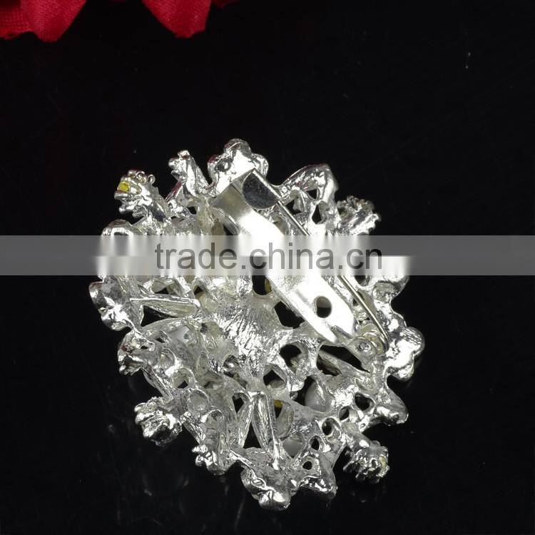 2016 Zinc Alloy Strass Brooch Pins, Flower Pin Brooch, Crystal Jewel Factory wholesale for wedding invitation