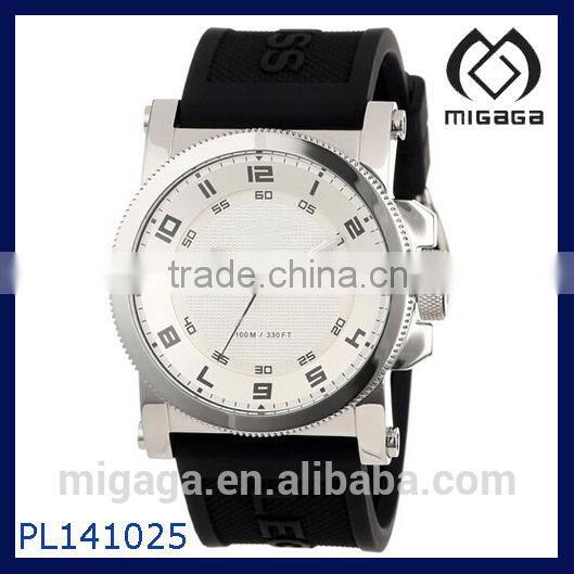 Black Textured Dial Black Silicone sporty men's Watch luminous hands date window