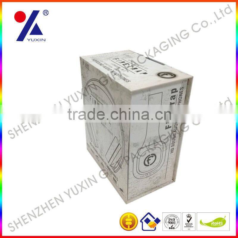 Customized earphone packaging box with hidden hanger