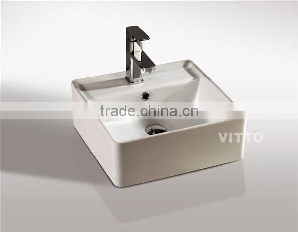 ceramic wall hung basin