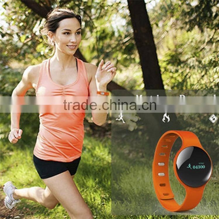 Hot new sports bluetooth silicone vibrating wristband smart watch bracelet