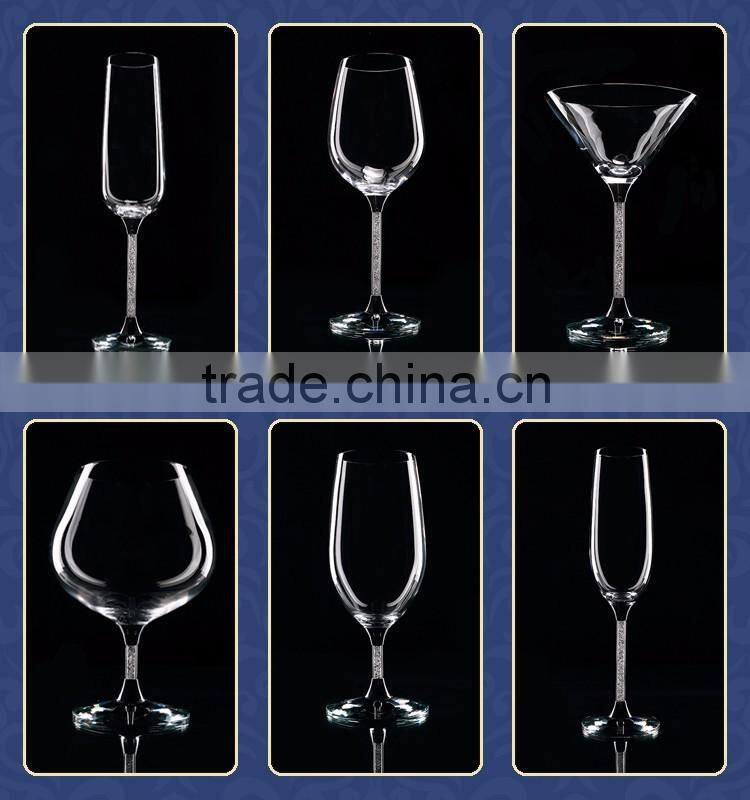 Globet champagne glass with metal and crystal rhinestone element