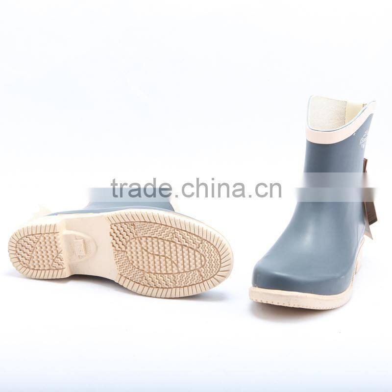 rubber rainboots