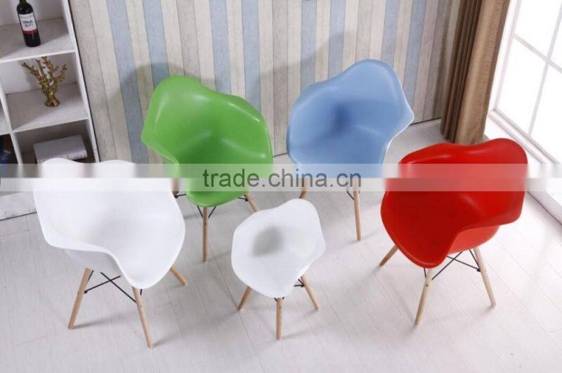 Dining room furniture modern design plastic chair with steel frame