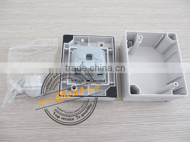 Newest High Quality 110V 16A Waterproof Socket with Cover Outdoor Use