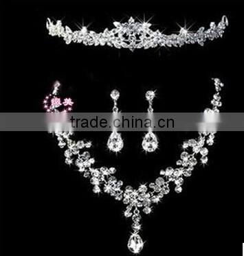 2016 Fashion Alloy Silver Plated Rhinestone Tiara Crown,Necklace,Earring Bridal Wedding Jewelry Set
