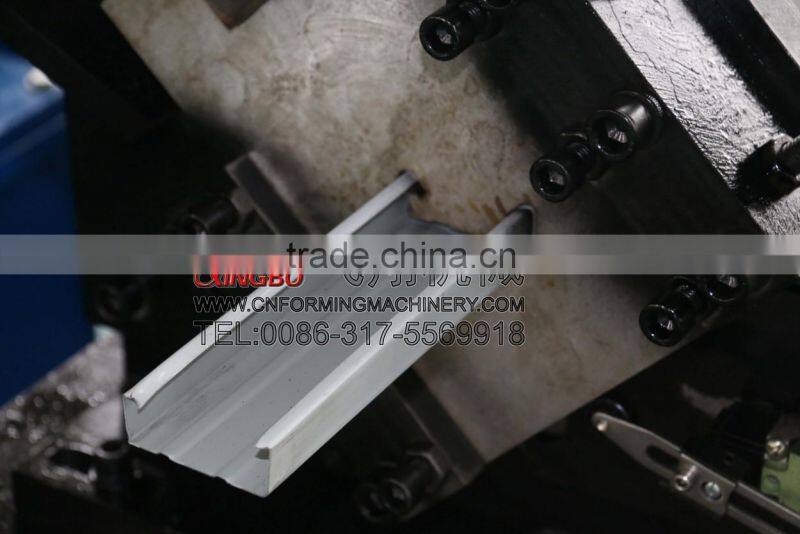 Aluminium profile production machine