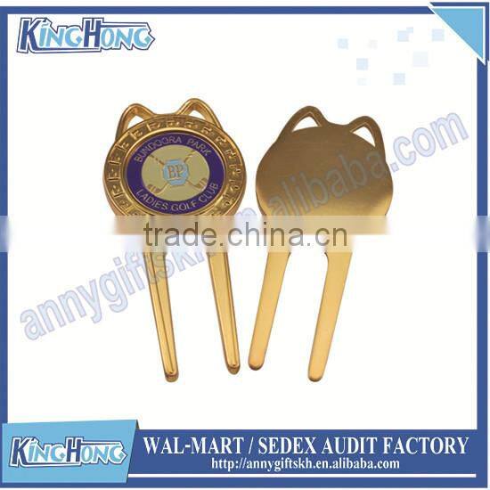 Colorful automatic metal retractable divot tool