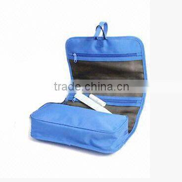 Wholesale hanging toiletry bag with many color