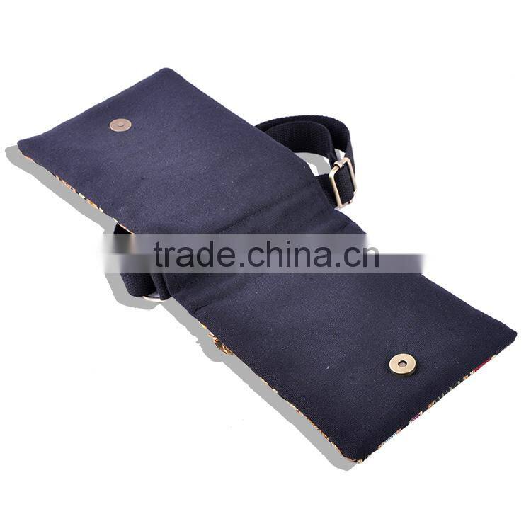 Wholesale unisex canvas messenger bag high quality double sides embroidery bag with pocket