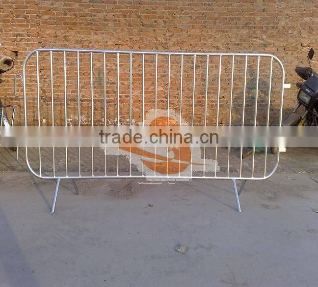 crowd control barriers supplier