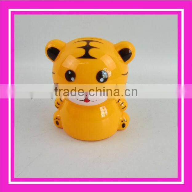 plastic money box/money saving box