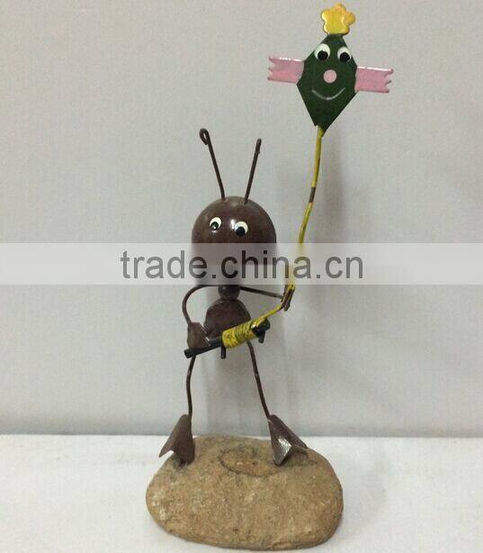2015 newest design garden ant metal ant decoration painted metal ant ant with flower garden stake ant stakes metal ant garden
