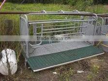 electro galvanized or PVC coated pig crate