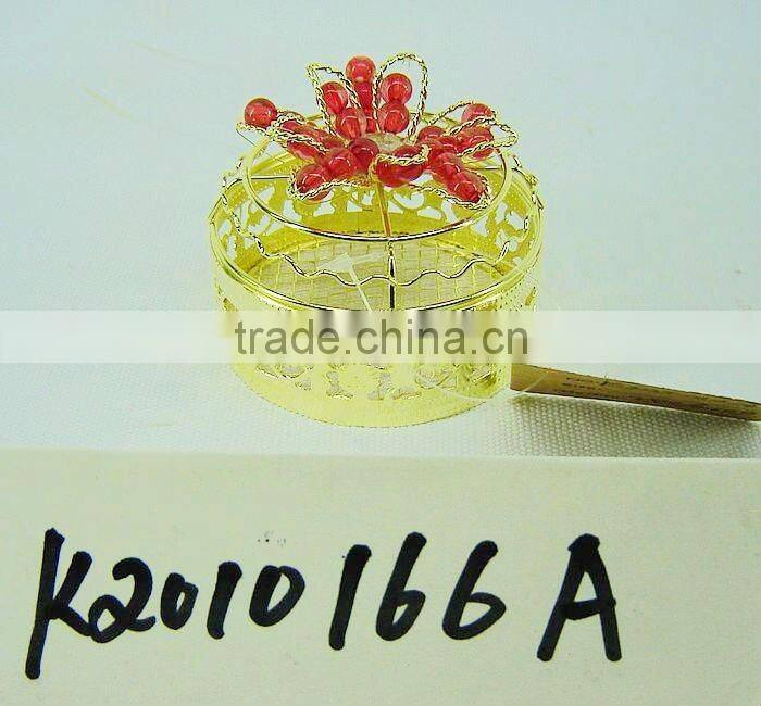 Valentine Golden Round Metal Gift Packaging Box