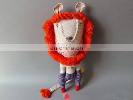 lovely hand-sewn lion plush toys. sew. stuffed animal.Cute DIY lion