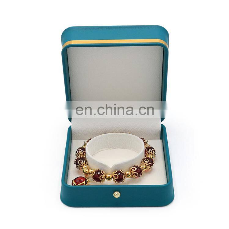 Custom high quality luxury design PU leather travel jewelry box PU gift box bracelet box