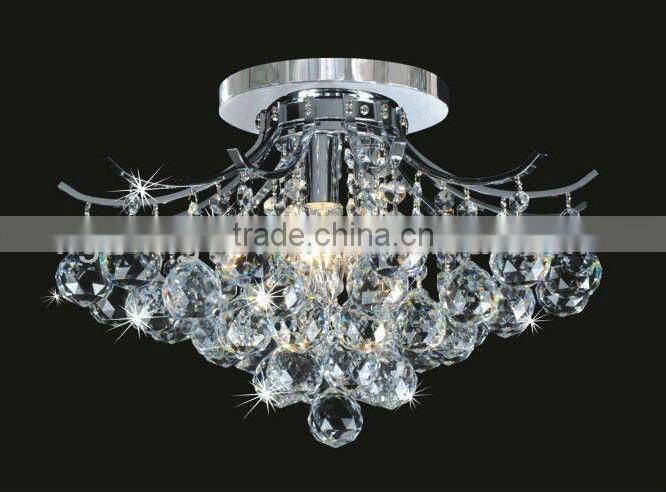 Chandelier/crystal oval pendant light